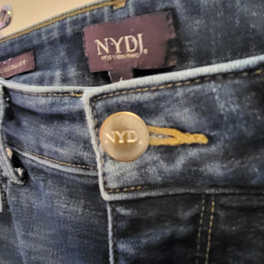 NYDJ(Not Your Daughters Jeans) Marilyn Straight, Lift X Tuck technology.… - Picture 10 of 13